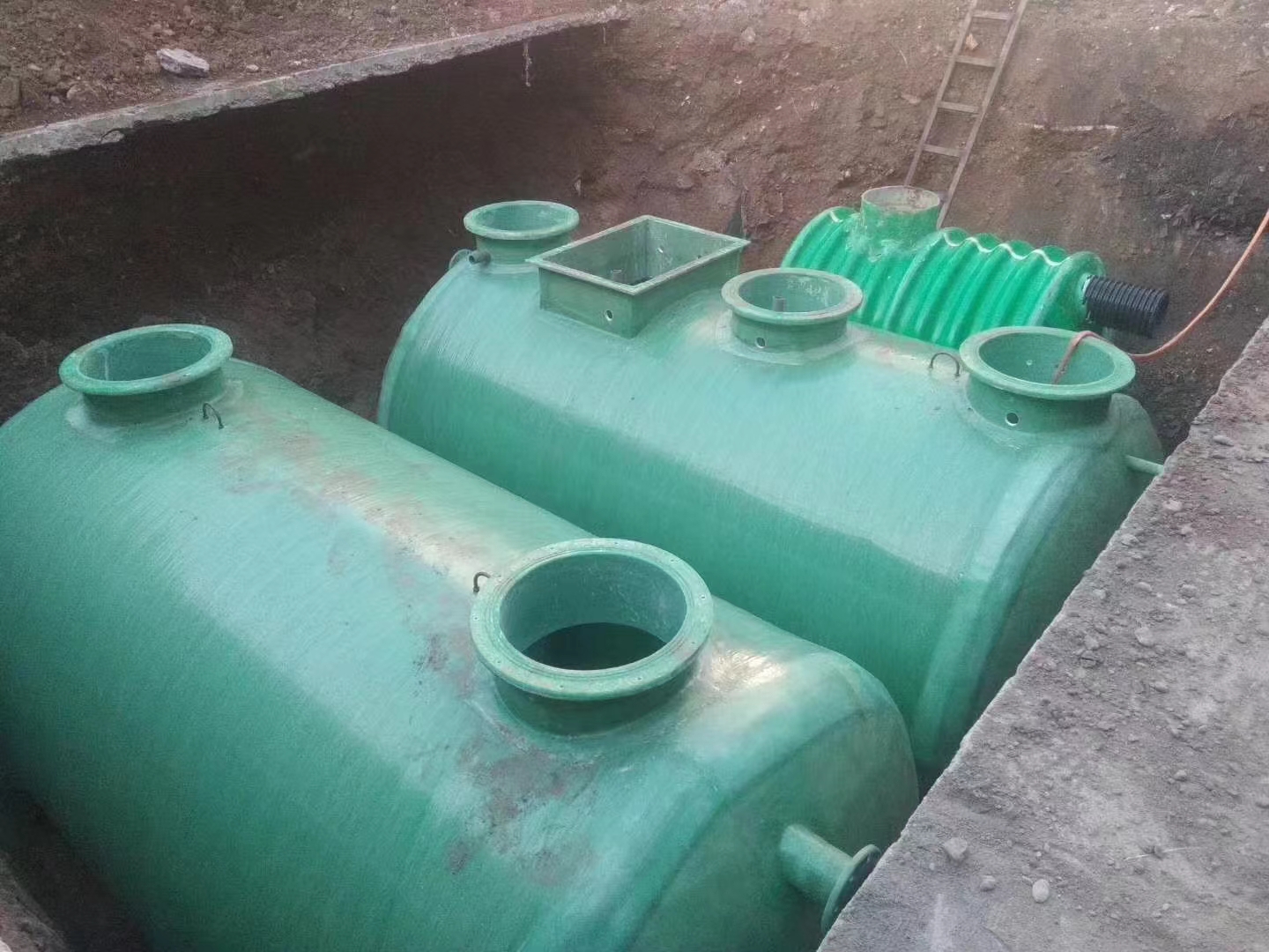 玻璃鋼一體化汙水處理設備